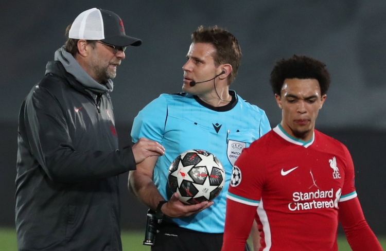 为什么客队球员先打击而主队后打