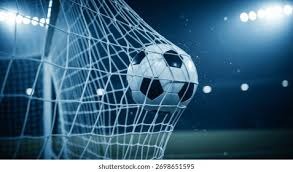 率队晋级美职联1／4决赛后，梅西现场观看儿子训练