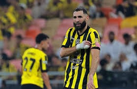 中超最新消息：冬窗转会即将关闭，武汉三镇、上海海港预谋大交易